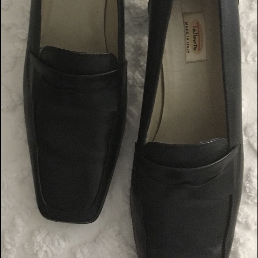 Ladies shoes
